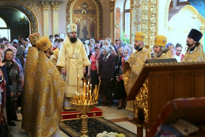 Литургия в Енакиево