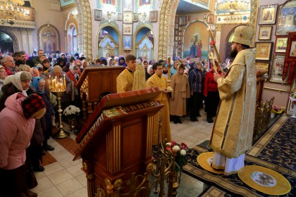 архиерейское богослужение в Покровском соборе Енакиево