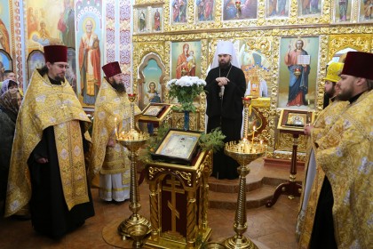 Архиерейская служба в Александровке